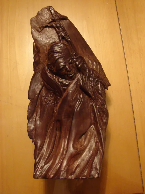sculpture Pope John Paul II in ebony 3x9