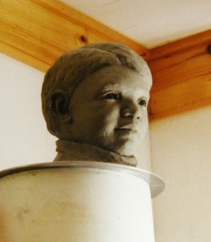sculpture Nick clay life size